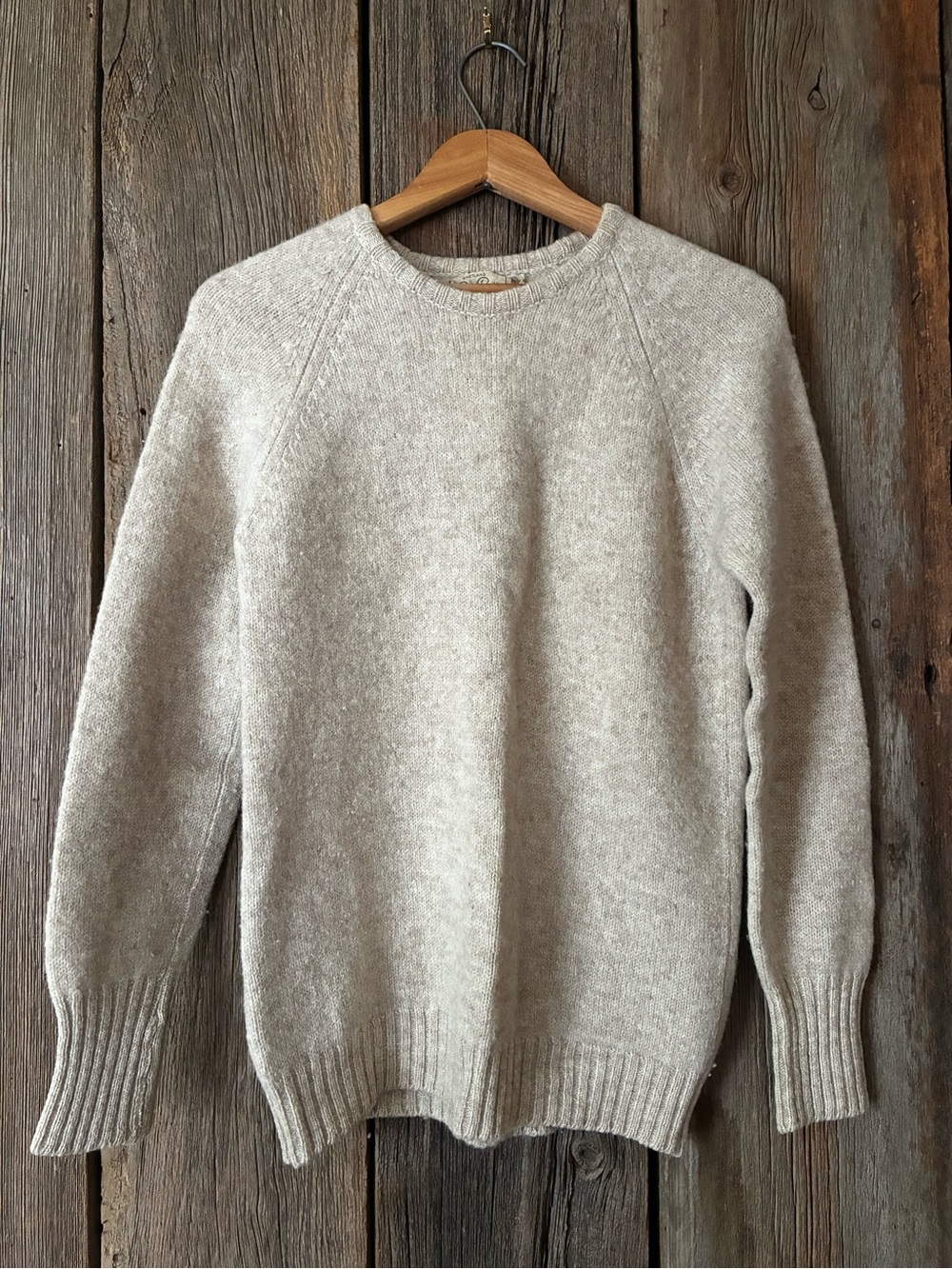 Vintage Pure New Shetland Wool Classic Crewneck Men's Sweater in Light Beige, M